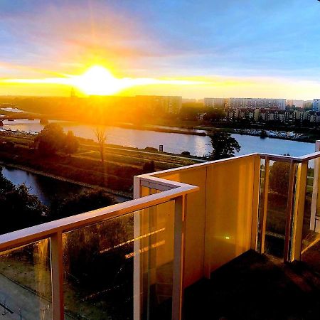 Apartament Z Tarasem I Widokiem Na Odre فروتسواف المظهر الخارجي الصورة